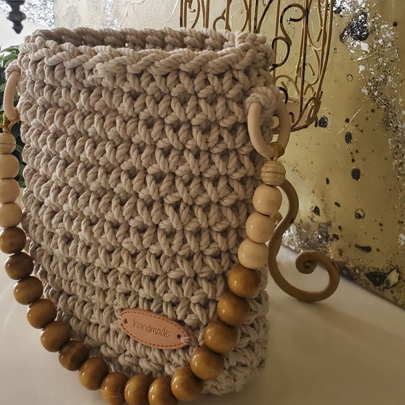 Deep Pocket Crochet Bag - Picture 1 of 5